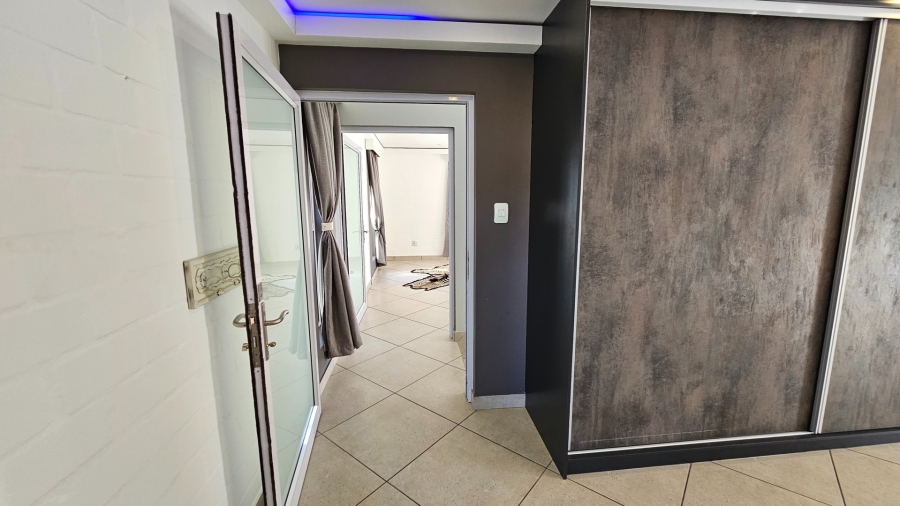 4 Bedroom Property for Sale in Britannia Bay Western Cape